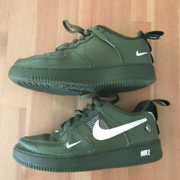 Nike Kids Air Force One Low Utility Limited Edition Army Green, Size 1y - Picture 2 of 5